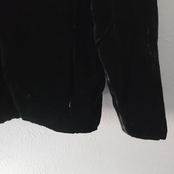 Lauren Ralph Lauren Silk  Velvet Puffer Jacket with faux fur around hood - Picture 4 of 11